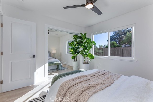 Detail Gallery Image 17 of 49 For 10900 Remmet Ave, Chatsworth,  CA 91311 - 5 Beds | 3 Baths