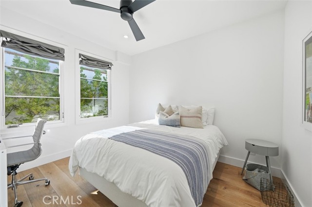 Detail Gallery Image 21 of 38 For 2848 Carob, Newport Beach,  CA 92660 - 5 Beds | 4/1 Baths