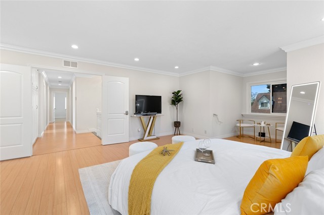 2160 S Hammatt, Anaheim CA: https://media.crmls.org/medias/b7f72169-59df-4e1d-8040-5e7753b8ee65.jpg