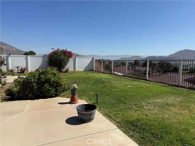 4092 Sandpiper Drive, Jurupa Valley CA: https://media.crmls.org/medias/b7f7373a-8b8d-4cdf-a9e7-bc2849cf8756.jpg