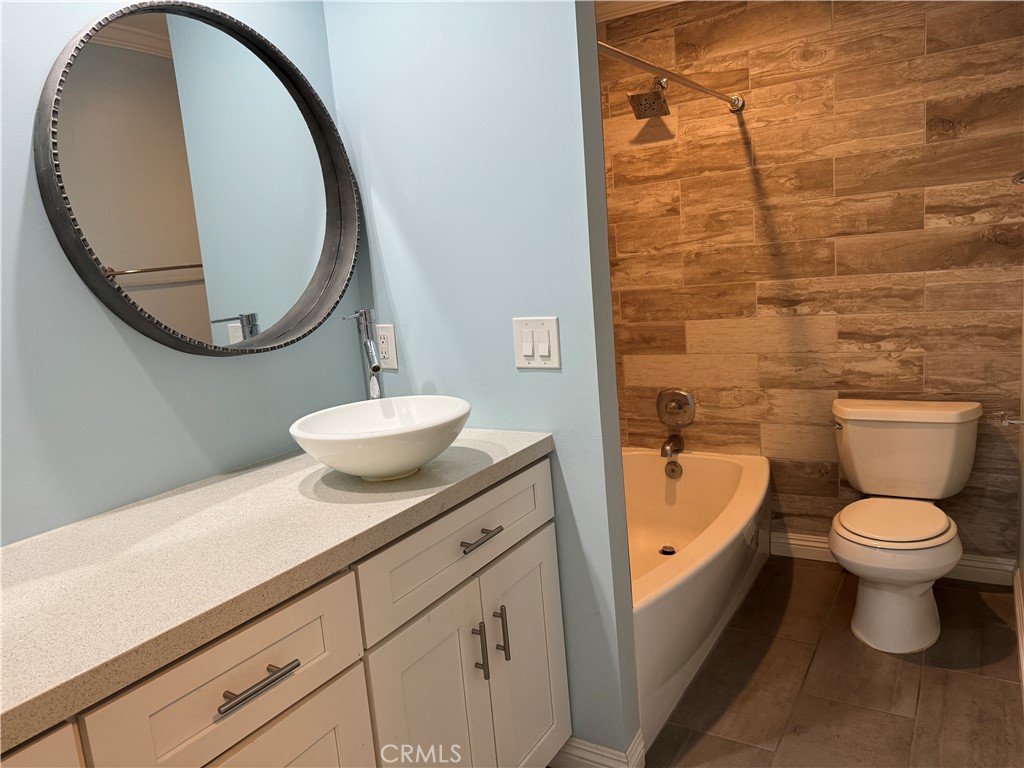 MLS #WS25280738 image #12