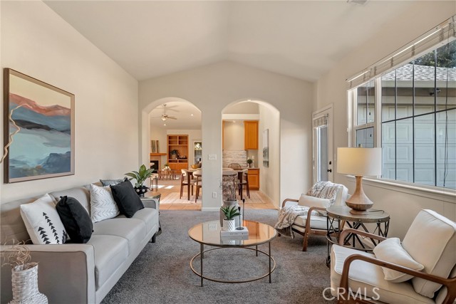 Detail Gallery Image 2 of 40 For 1025 Raven Ln, Chico,  CA 95926 - 4 Beds | 2 Baths