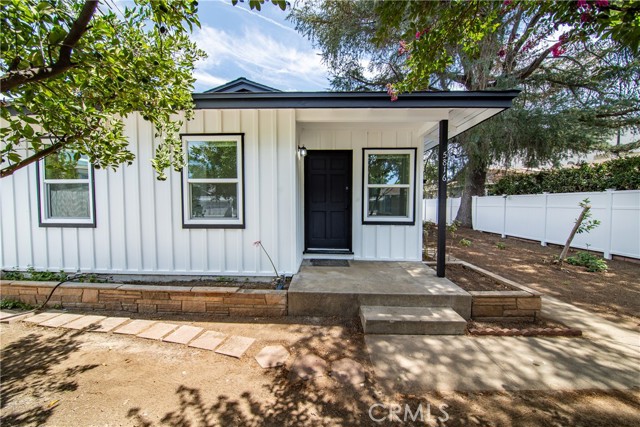 Detail Gallery Image 1 of 30 For 5816 Kester Ave, Sherman Oaks,  CA 91411 - – Beds | – Baths
