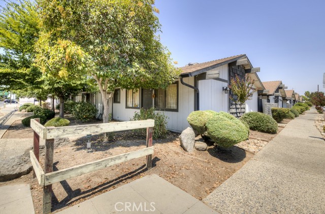 416 Trinity Avenue, Chowchilla CA: https://media.crmls.org/medias/b7f8c4b3-374c-48d3-9485-2e138406c4cc.jpg