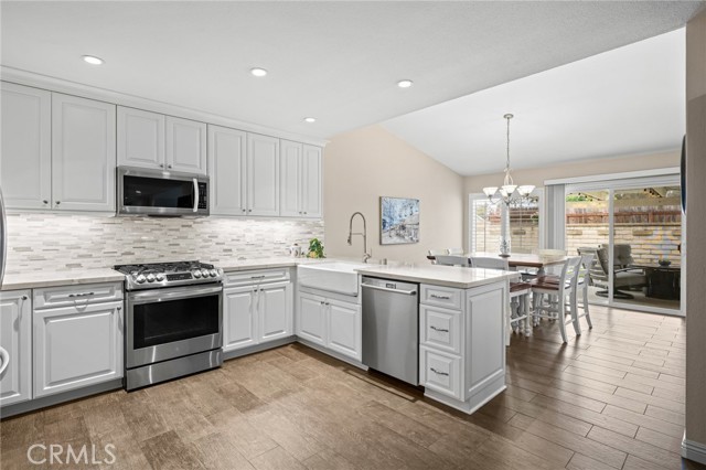23291 Via Gaudix, Mission Viejo CA: https://media.crmls.org/medias/b7f9a947-170f-4143-a23d-d3d07f1b4da5.jpg