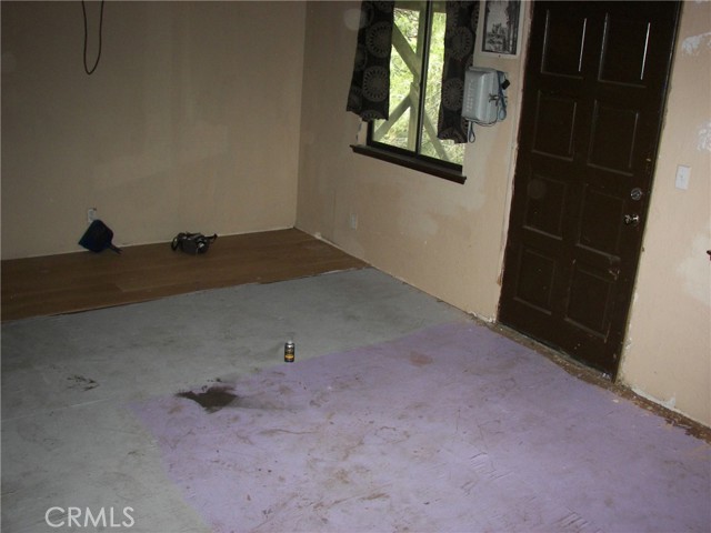 23730 Lakeview, Crestline, CA 92325