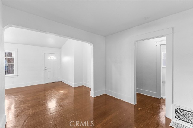 13421 Sunset, Whittier CA: https://media.crmls.org/medias/b7fa4a08-c58e-4dfc-9463-952884e9f91e.jpg