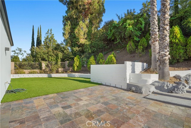 4230 Alonzo Avenue, Encino CA: https://media.crmls.org/medias/b7fb95cc-d373-47cc-99b8-3cea01e3bcc0.jpg