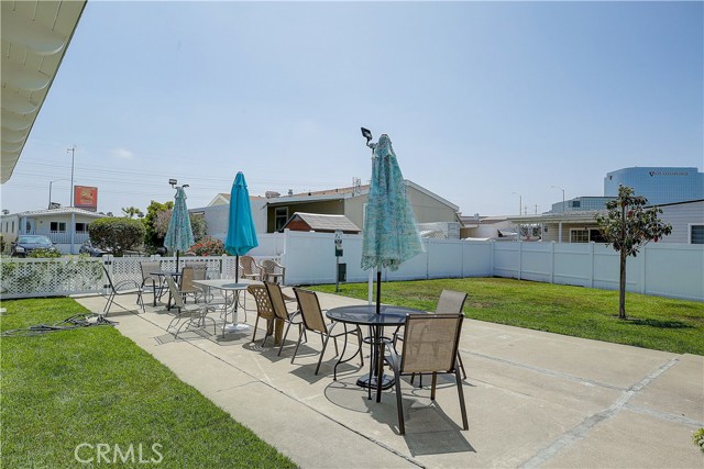 Detail Gallery Image 24 of 36 For 15621 Beach Bld #64,  Westminster,  CA 92683 - 2 Beds | 2 Baths