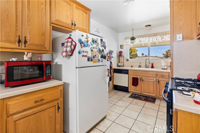 Detail Gallery Image 9 of 38 For 510 S S Lyon Ave. Ave, Hemet,  CA 92543 - 2 Beds | 2 Baths