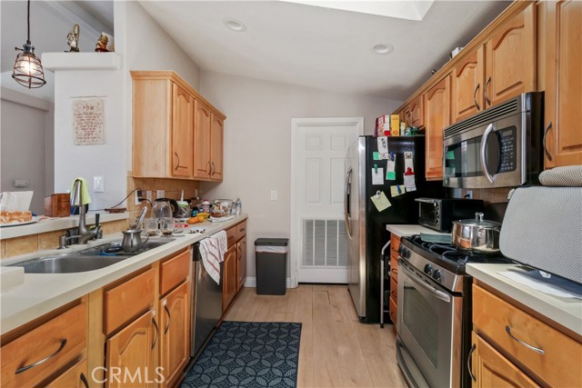 Detail Gallery Image 4 of 26 For 4201 Topanga Canyon Bld #119,  Woodland Hills,  CA 91364 - 3 Beds | 2 Baths