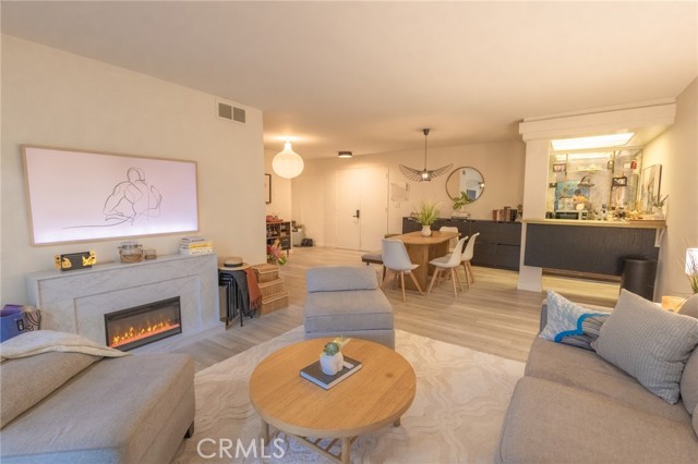 Front Image Thumbnail for CRWS26178504