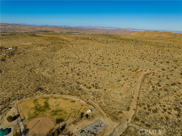 Detail Gallery Image 10 of 24 For 58980 Santa Barbara Dr, Yucca Valley,  CA 92284 - – Beds | – Baths