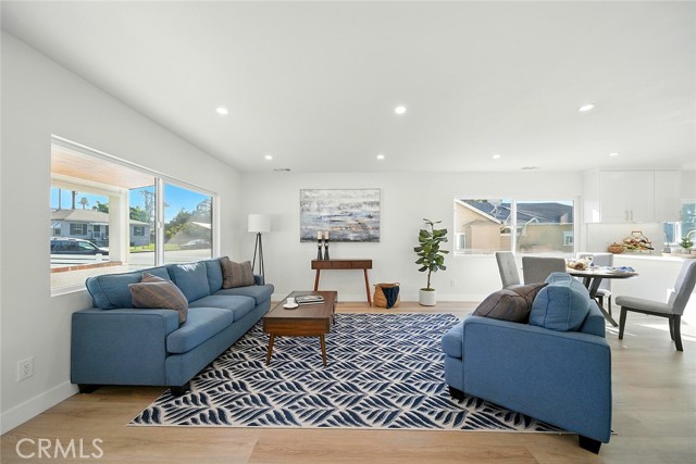 Detail Gallery Image 5 of 37 For 482 Mountain View St, Altadena,  CA 91001 - 3 Beds | 1/1 Baths