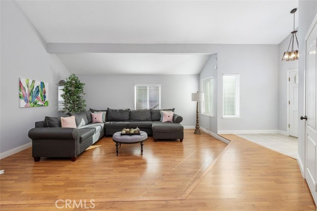 Detail Gallery Image 18 of 35 For 7810 Valley Flores Dr, West Hills,  CA 91304 - 3 Beds | 2 Baths