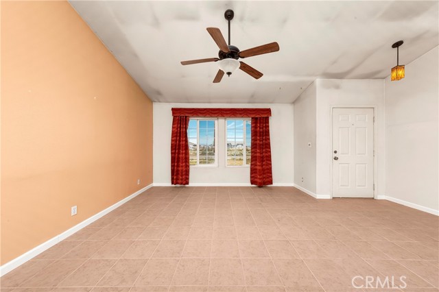 Detail Gallery Image 5 of 21 For 9020 Redwood, California City,  CA 93505 - 3 Beds | 2 Baths