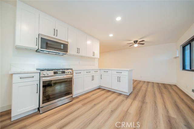 Detail Gallery Image 9 of 43 For 13865 Sterling, Moreno Valley,  CA 92555 - 3 Beds | 1/1 Baths