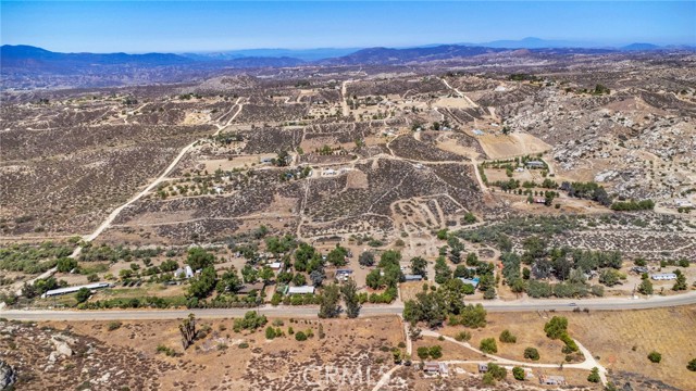 Detail Gallery Image 9 of 37 For 42350 Wilson Valley Rd, Aguanga,  CA 92536 - 3 Beds | 2 Baths