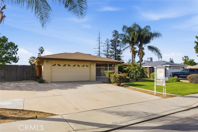 Detail Gallery Image 2 of 57 For 5605 Halifax, Bakersfield,  CA 93309 - 3 Beds | 2 Baths