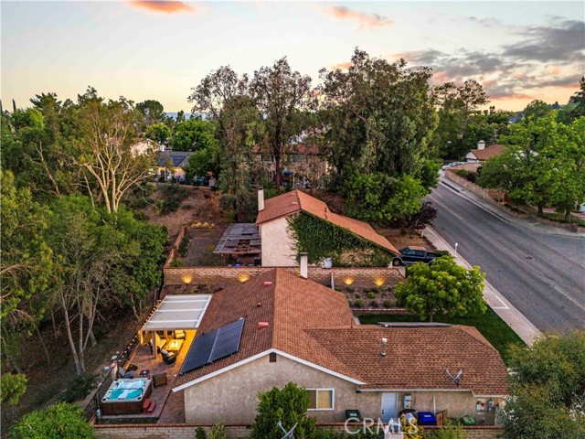 21742 Grovepark Drive, Saugus CA: https://media.crmls.org/medias/b802833a-06f8-4ba2-a947-dda221e3c2ba.jpg