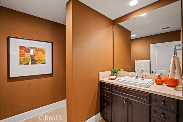 Detail Gallery Image 33 of 42 For 23500 Park Sorrento #D24,  Calabasas,  CA 91302 - 3 Beds | 3/1 Baths