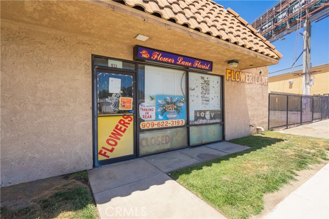 Image 3 of 8 For 925 Garey Avenue