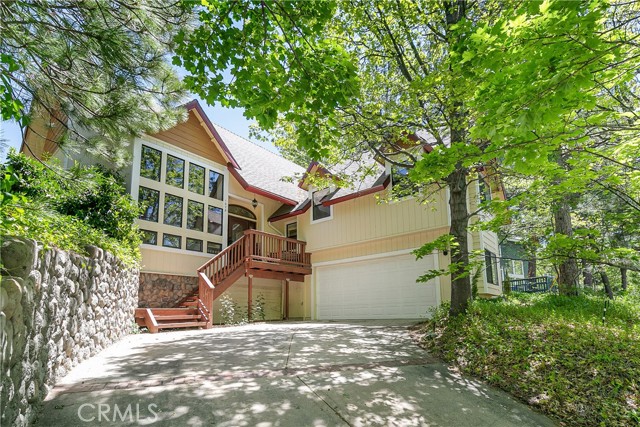 Detail Gallery Image 1 of 38 For 1078 Sandalwood Dr, Lake Arrowhead,  CA 02352 - 3 Beds | 2 Baths
