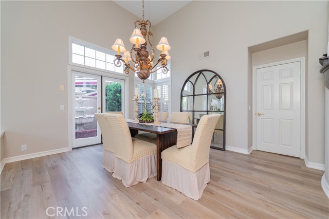 Detail Gallery Image 9 of 35 For 27860 Mount Shasta Way, Yorba Linda,  CA 92887 - 5 Beds | 3/1 Baths