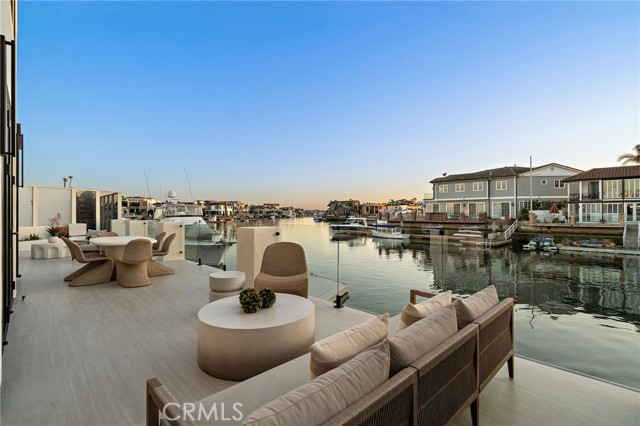 Detail Gallery Image 23 of 57 For 16471 Barnstable, Huntington Beach,  CA 92649 - 5 Beds | 5/1 Baths