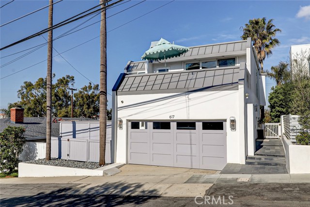 617 19th Street, Manhattan Beach, California 90266, 4 Bedrooms Bedrooms, ,3 BathroomsBathrooms,Residential,For Sale,19th,SB25019229