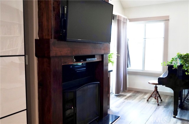 Front Image Thumbnail for CRNP26029994