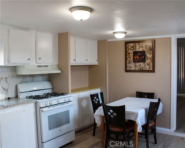 Detail Gallery Image 2 of 13 For 3300 15th St #307,  Rosamond,  CA 93560 - 2 Beds | 1 Baths
