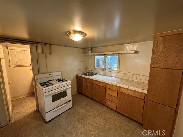 Detail Gallery Image 8 of 18 For 354 E Culver Ave, Orange,  CA 92866 - 2 Beds | 1 Baths