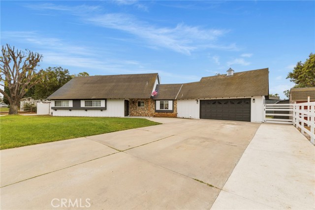 Detail Gallery Image 6 of 69 For 3330 Kips Korner Rd, Norco,  CA 92860 - 5 Beds | 3 Baths