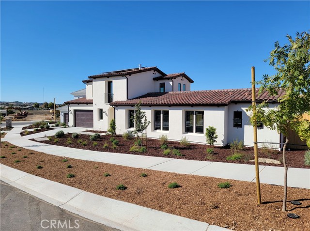 Detail Gallery Image 3 of 21 For 707 Manor Ln, Paso Robles,  CA 93446 - 4 Beds | 3 Baths