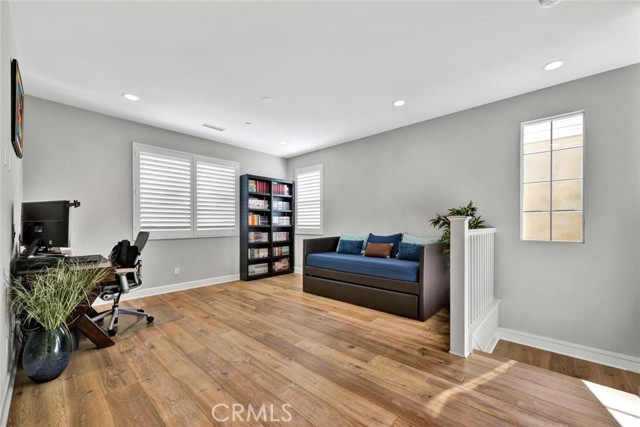 Detail Gallery Image 27 of 59 For 1270 E Providence Loop, Placentia,  CA 92870 - 4 Beds | 4/1 Baths