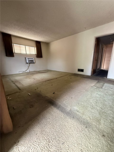 Detail Gallery Image 2 of 23 For 2211 1/8 Casitas Ave, Altadena,  CA 91001 - 3 Beds | 1 Baths