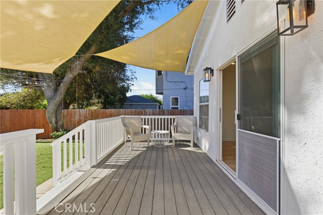 Detail Gallery Image 4 of 17 For 17546 Kittridge, Lake Balboa,  CA 91406 - 3 Beds | 2 Baths