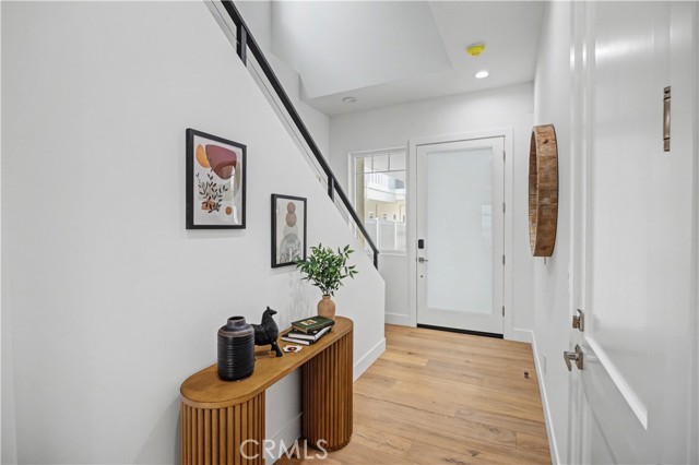 Detail Gallery Image 27 of 43 For 2203 Marshalfield #B,  Redondo Beach,  CA 90278 - 4 Beds | 3/1 Baths