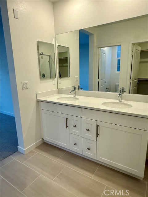 Detail Gallery Image 6 of 22 For 6114 Valentina Way #202,  Corona,  CA 92880 - 2 Beds | 2 Baths