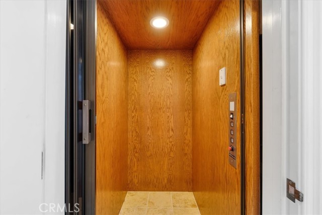 Detail Gallery Image 67 of 69 For 320 32nd St, Manhattan Beach,  CA 90266 - 5 Beds | 4/1 Baths
