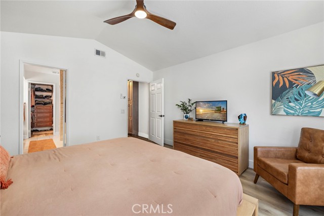 2304 Trickling Creek Drive, La Verne CA: https://media.crmls.org/medias/b80e926b-d99d-4e31-a6cd-656aa89531b9.jpg