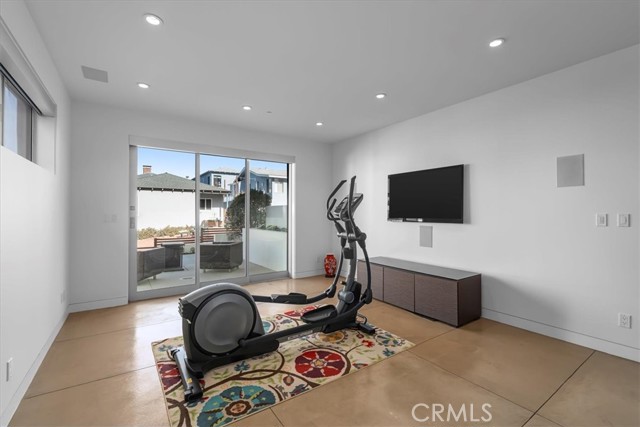 Detail Gallery Image 54 of 75 For 228 31st St, Manhattan Beach,  CA 90266 - 4 Beds | 3/2 Baths