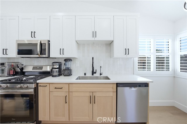 Detail Gallery Image 12 of 44 For 7652 Plumaria, Fontana,  CA 92336 - 3 Beds | 2 Baths