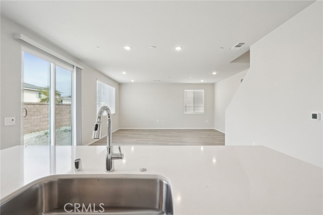 Detail Gallery Image 13 of 40 For 2099 Zest St, Redlands,  CA 92374 - 4 Beds | 3 Baths