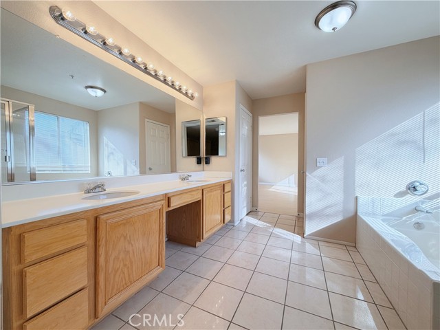 Detail Gallery Image 29 of 36 For 5793 Oakdale Ln, Fontana,  CA 92336 - 5 Beds | 3 Baths