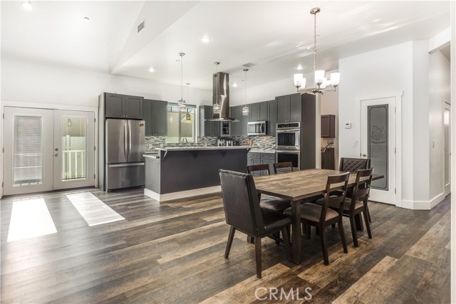 Detail Gallery Image 5 of 20 For 1224 243rd St, Harbor City,  CA 90710 - 3 Beds | 2/1 Baths