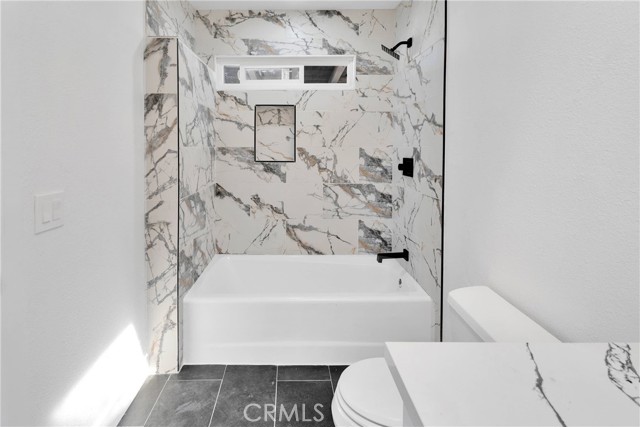 14855 Flathead Road, Apple Valley CA: https://media.crmls.org/medias/b8111176-030f-4533-ba81-55d261c3a761.jpg