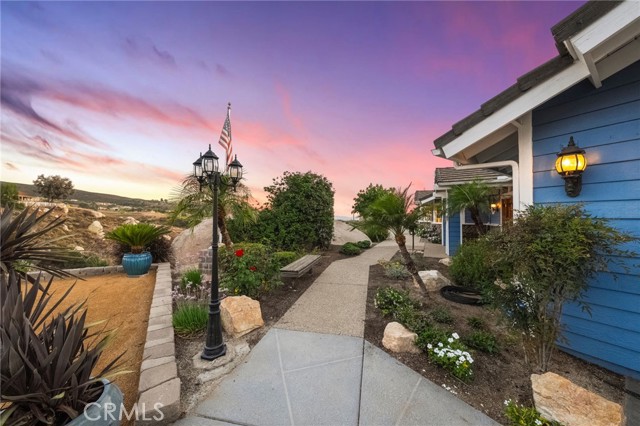 40115 Via Cordova, Temecula CA: https://media.crmls.org/medias/b81116d2-08a1-4a02-ba72-c2ce14cf0f33.jpg