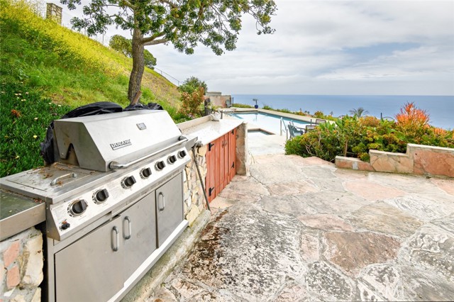 Detail Gallery Image 42 of 47 For 31059 Hawksmoor Dr, Rancho Palos Verdes,  CA 90275 - 5 Beds | 4 Baths